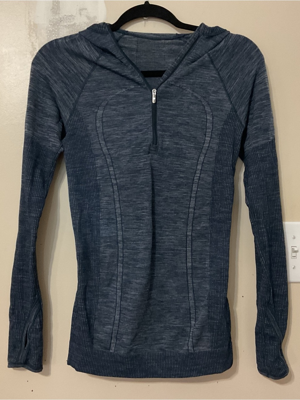 Lululemon Women’s Hooded Half-Zip Top Slate Blue Size 6